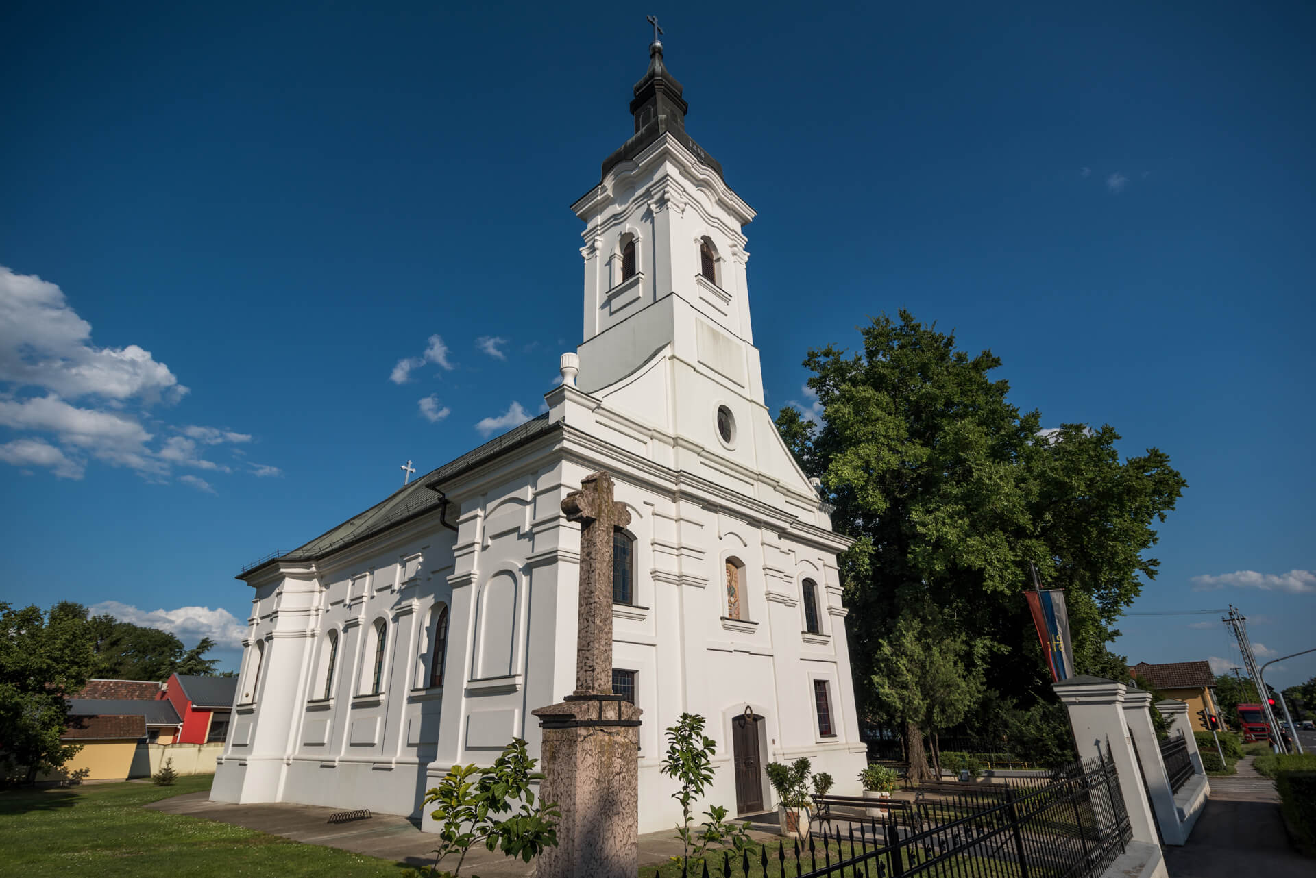 Srpska Pravoslavna Crkva Sv. Dimitrija - Visit Subotica