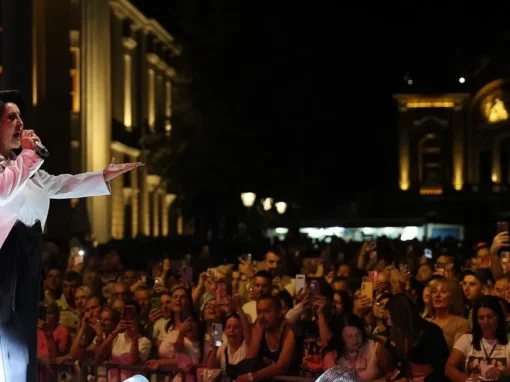 Subotica in our hearts: Dragana Mirković’s unforgettable spectacle on the packed main square Subotica in our hearts: Dragana Mirković’s unforgettable spectacle on the packed main square